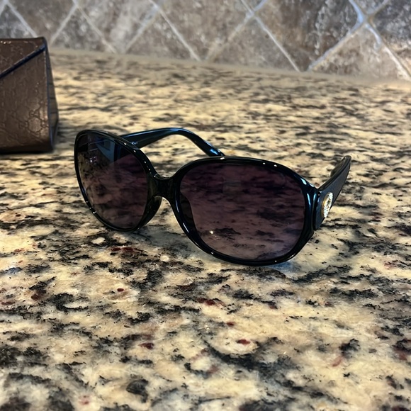 Gucci Round Sunglasses - Picture 1 of 7